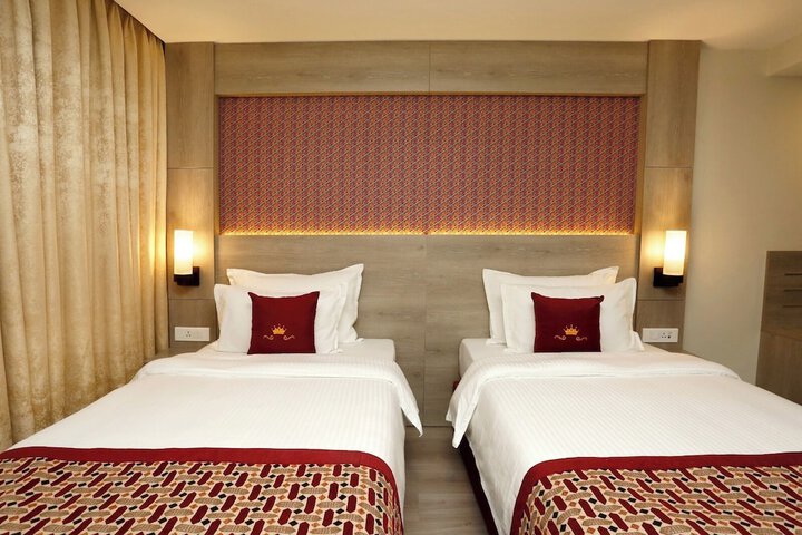 Room 44 of 119