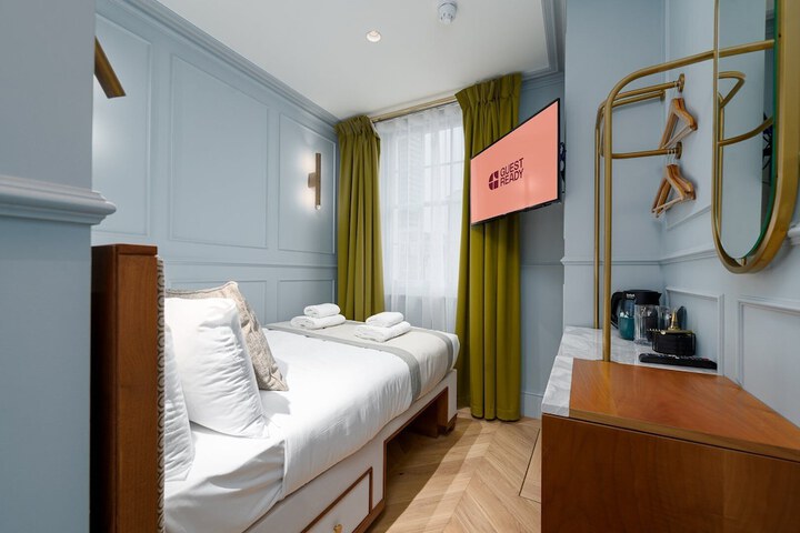 Room 63 of 280
