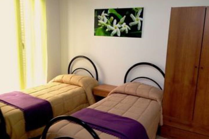 Room 48 of 87