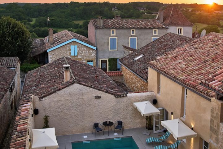 Pool 34 of 48