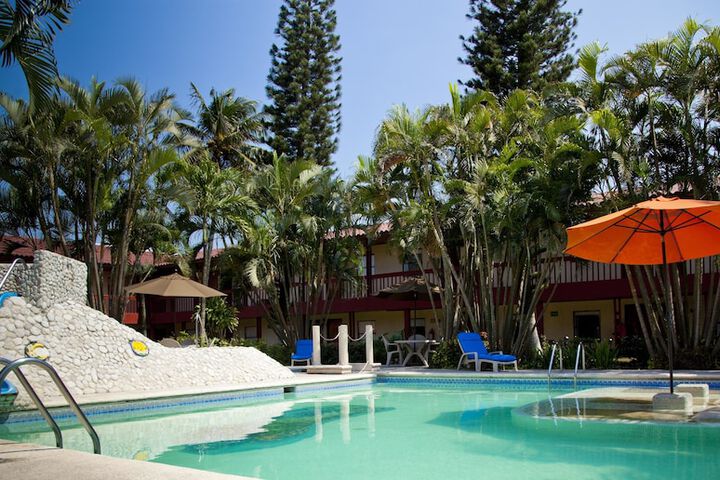 Pools & Facilities