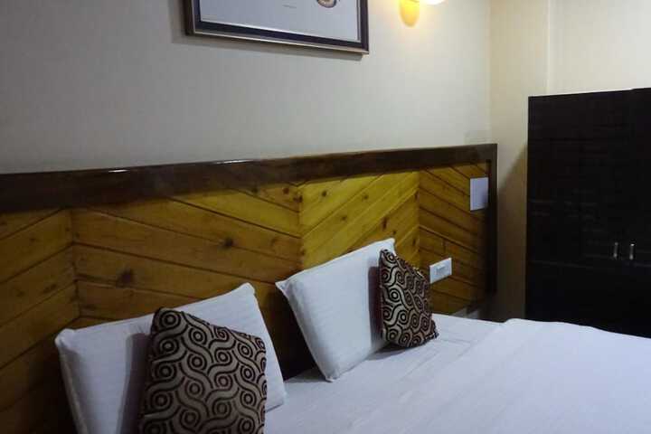 Room 16 of 70