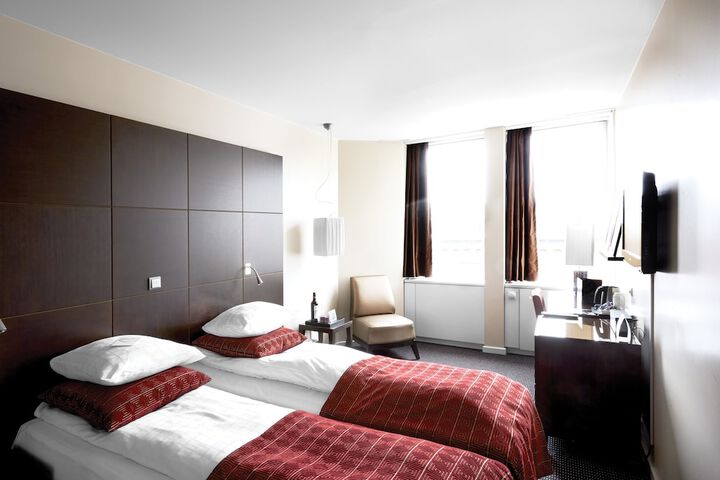 Room 11 of 86