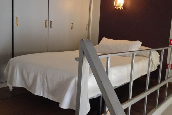 Room 20 of 109