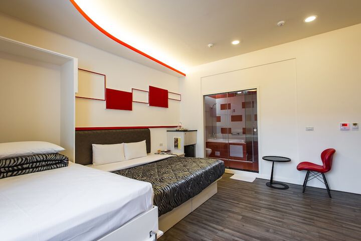 Room 20 of 51