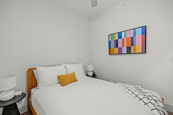 Room 25 of 656