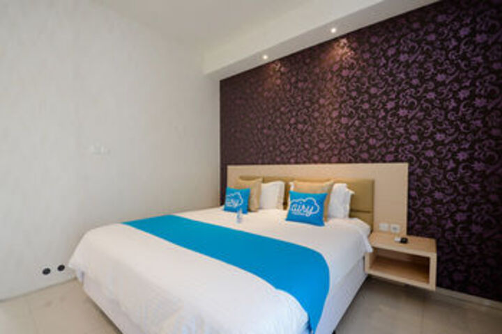 Room 17 of 36