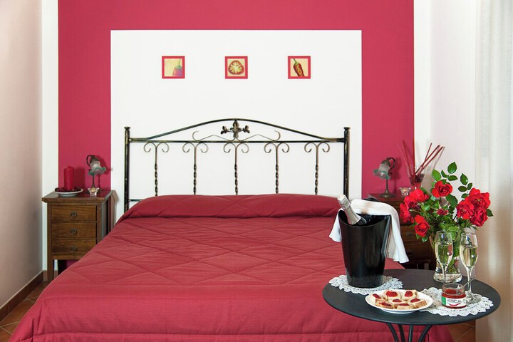 Room 3 of 71