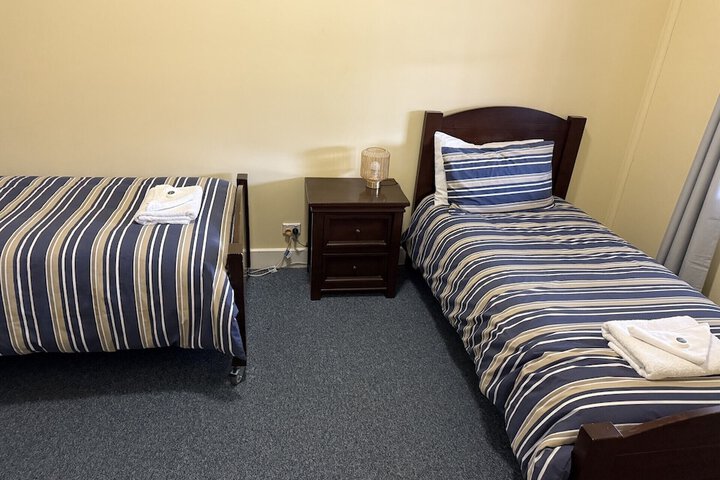 Room 16 of 30