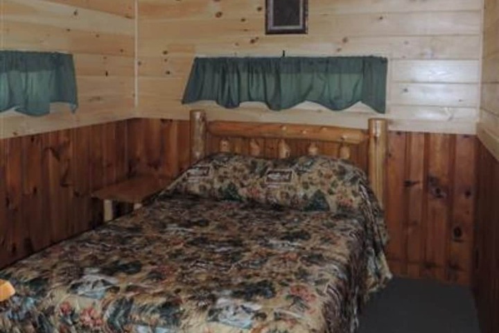 Room 3 of 63