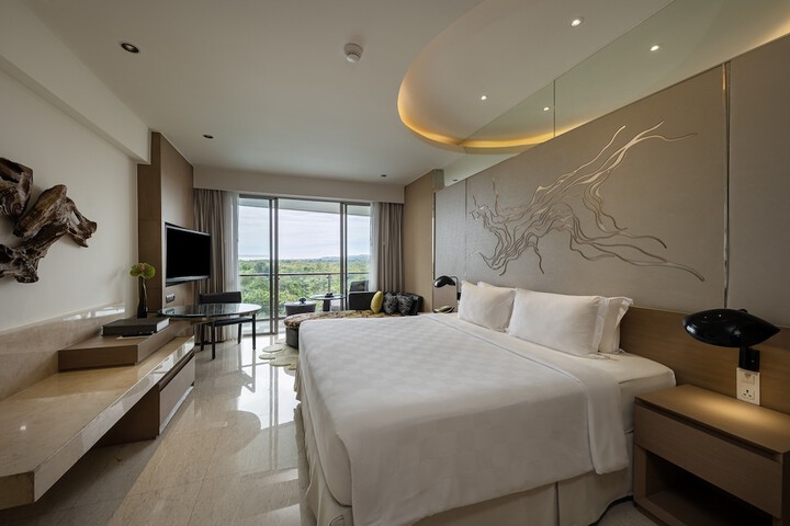 Room 30 of 204