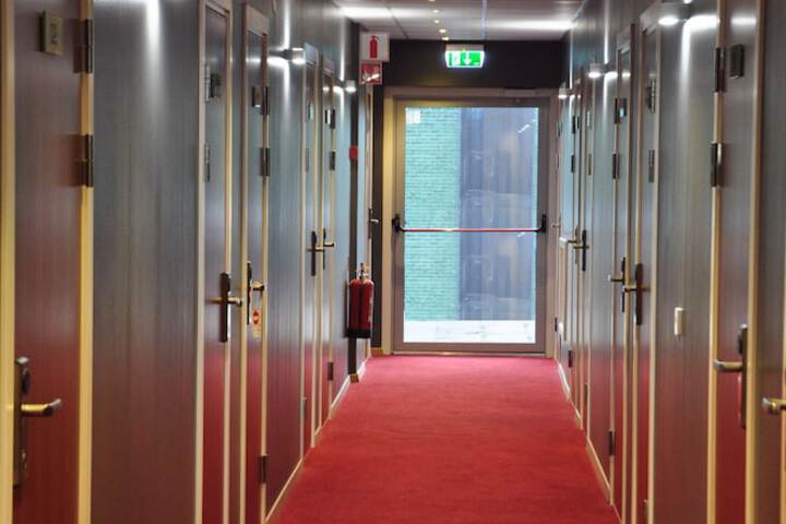 Ballroom/Hall 29 of 41