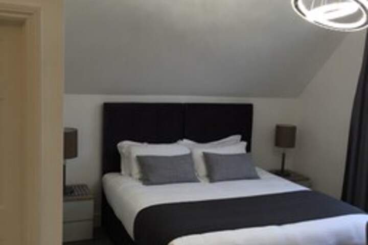 Room 12 of 13