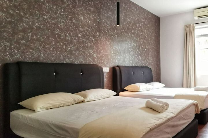 Room 12 of 17