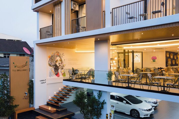 Exterior of The Brillianest Gallery Hotel