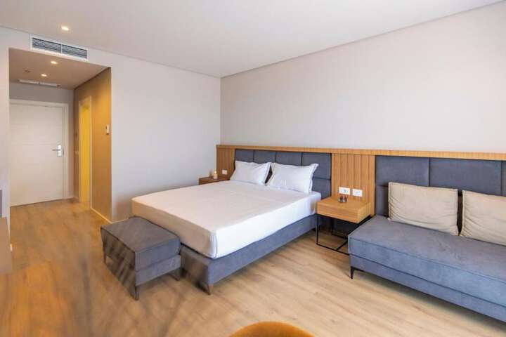 Room 14 of 44