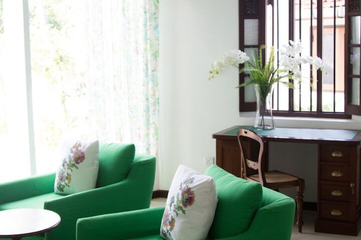 Room 3 of 30