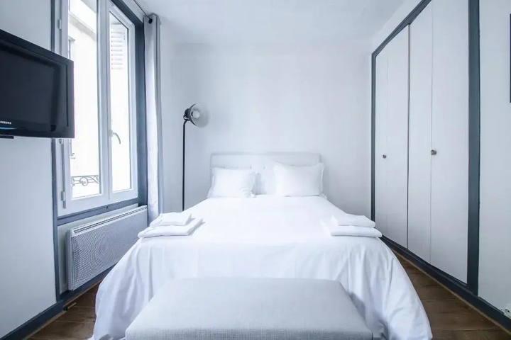 Room 3 of 15