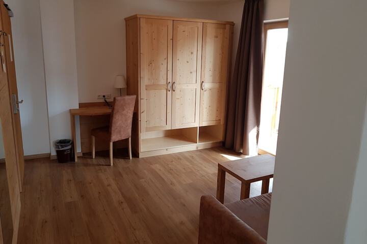 Room 22 of 57