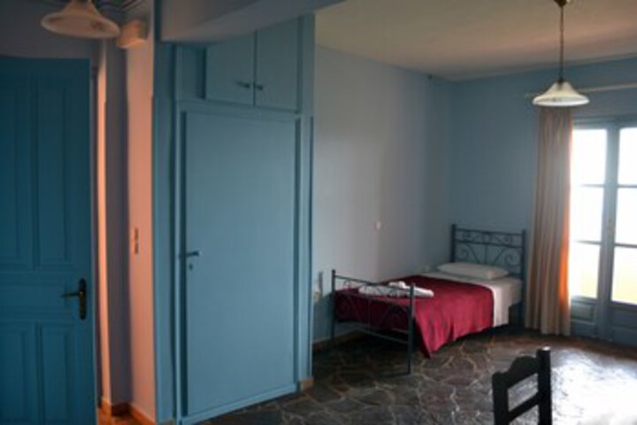 Room 43 of 120