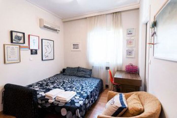 Room 11 of 25