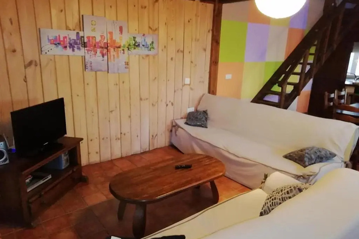 Room 5 of 20