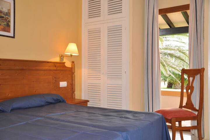 Room 6 of 132