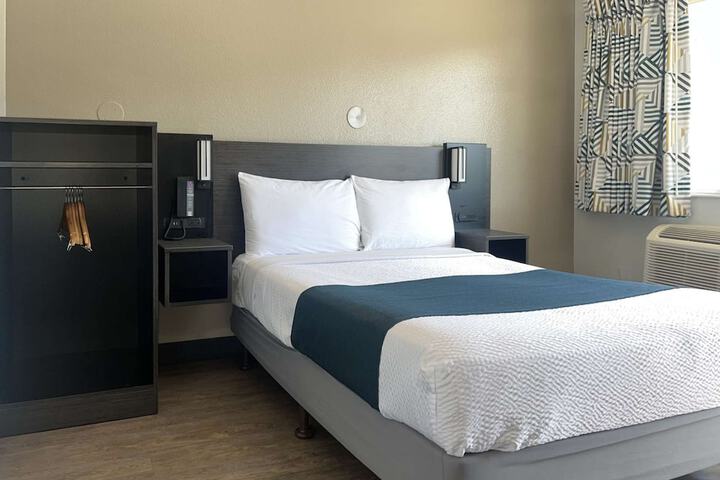 Double Room Disability Accessible (13 of 14)