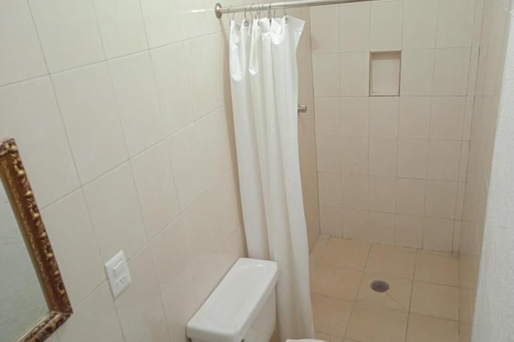 Room 8 of 13