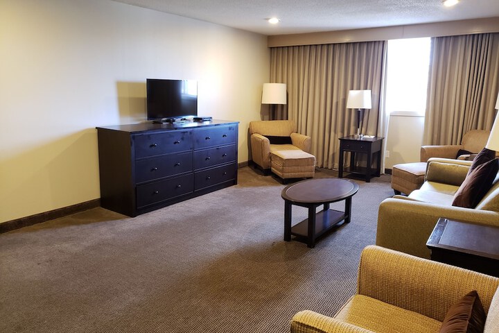 Room 13 of 44