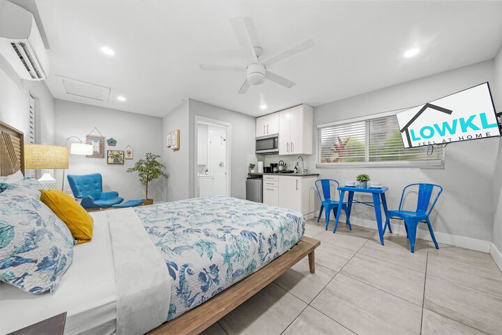 Room 3 of 52