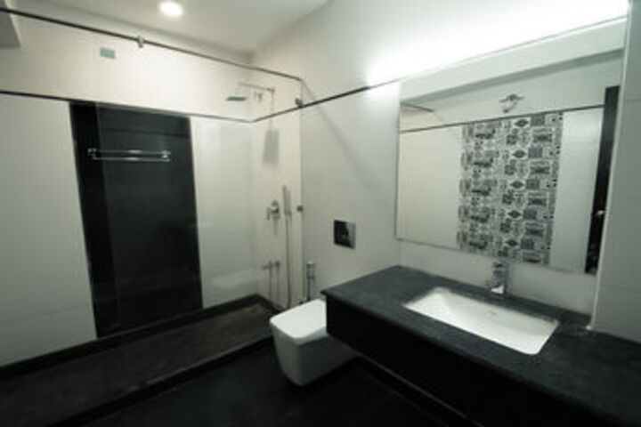 Room 6 of 64