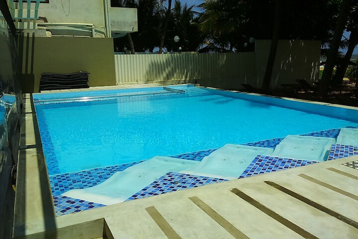 Pool 25 of 48