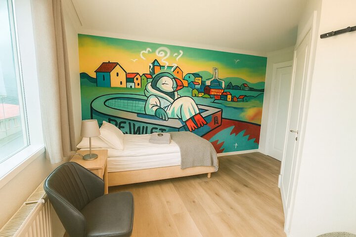 Room 7 of 36
