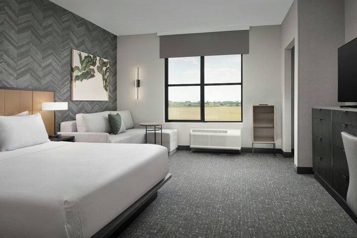 Room 14 of 68