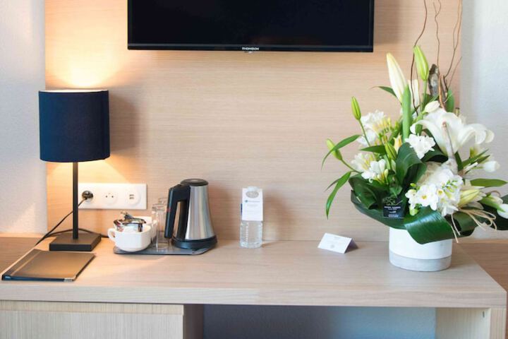 Room amenity