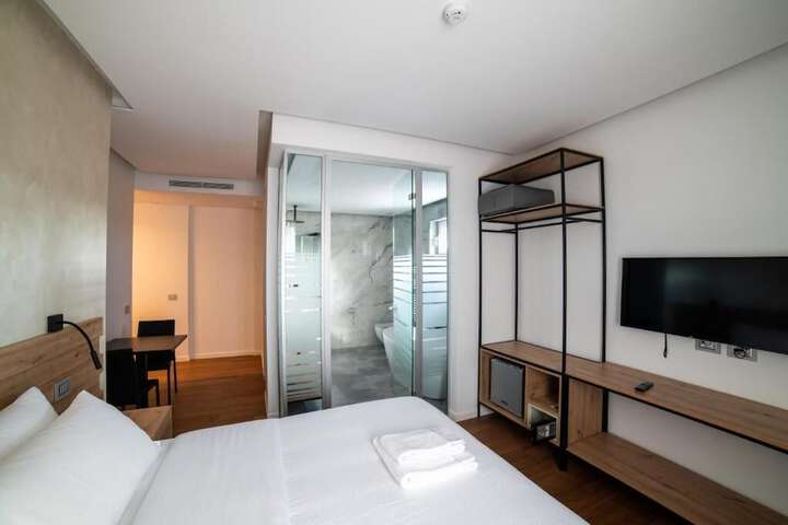 Room 7 of 47