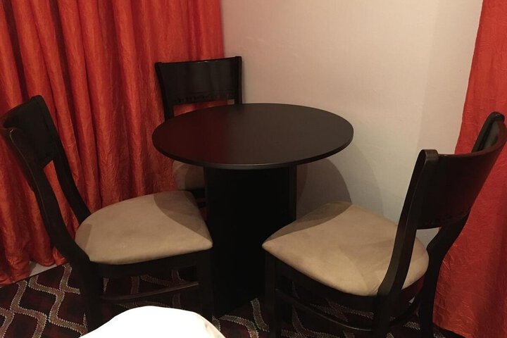 Room 13 of 31