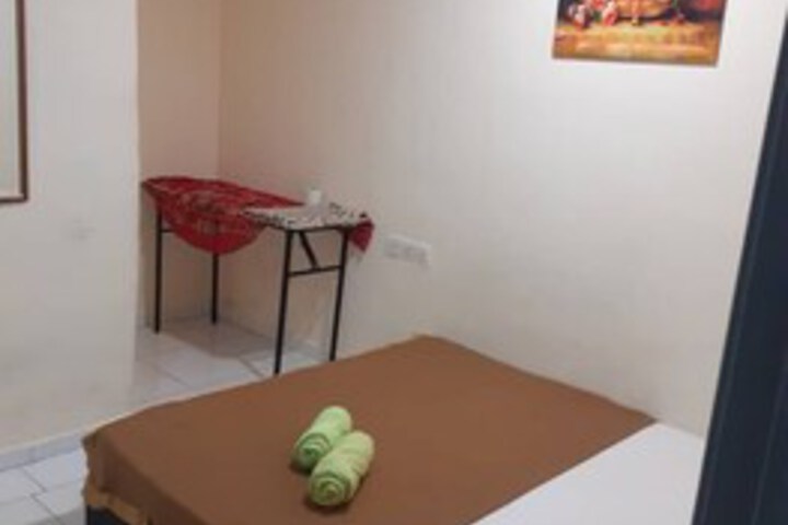 Room 21 of 24