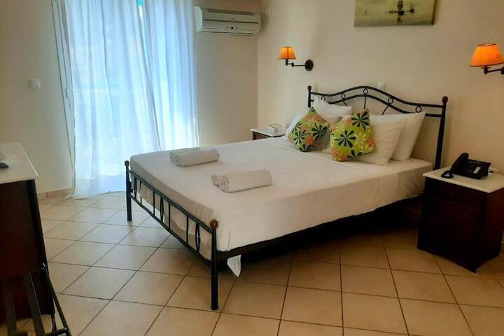 Room 8 of 29