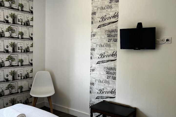Room 16 of 57