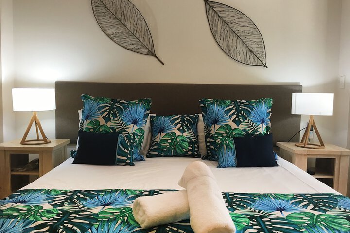 Room 6 of 30