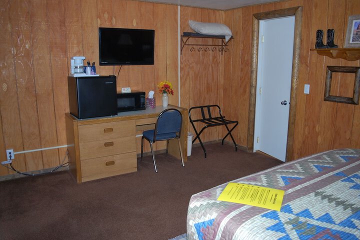Room 26 of 128