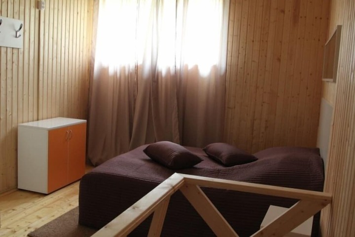 Room 18 of 79