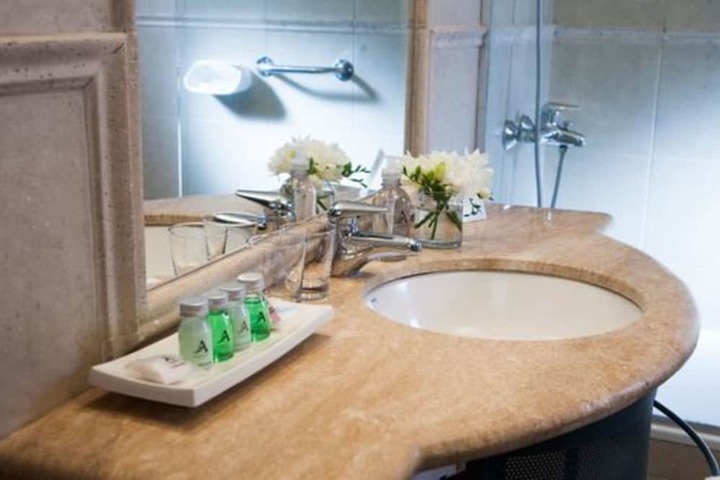 Bath Photo