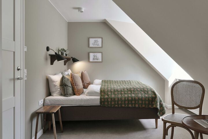 Room 109 of 214