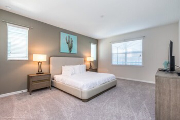 Room 43 of 64
