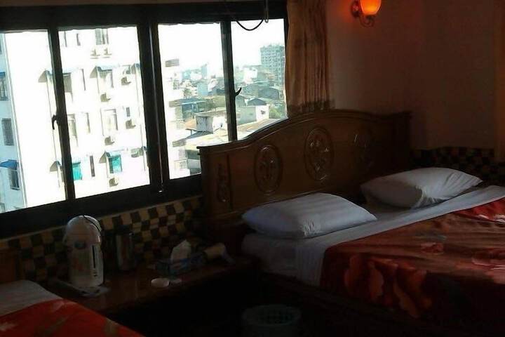 Room 40 of 51
