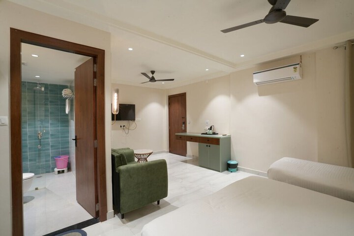 Room 18 of 64