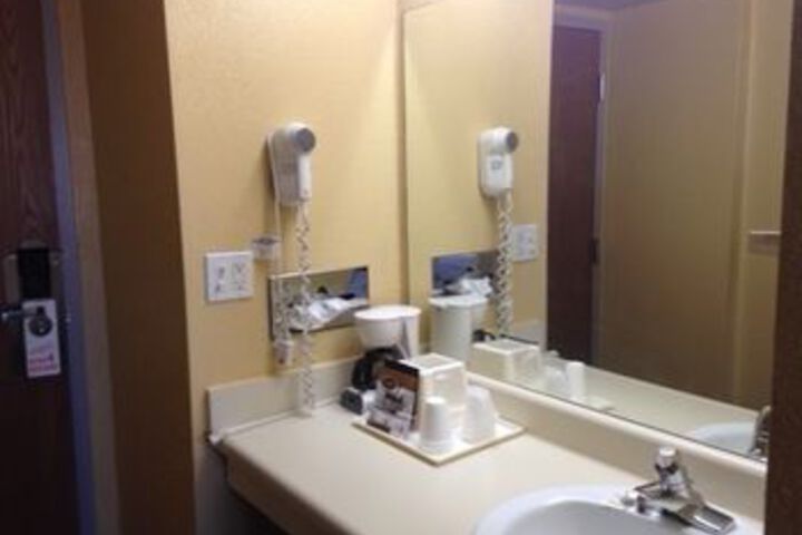 Room 5 of 44